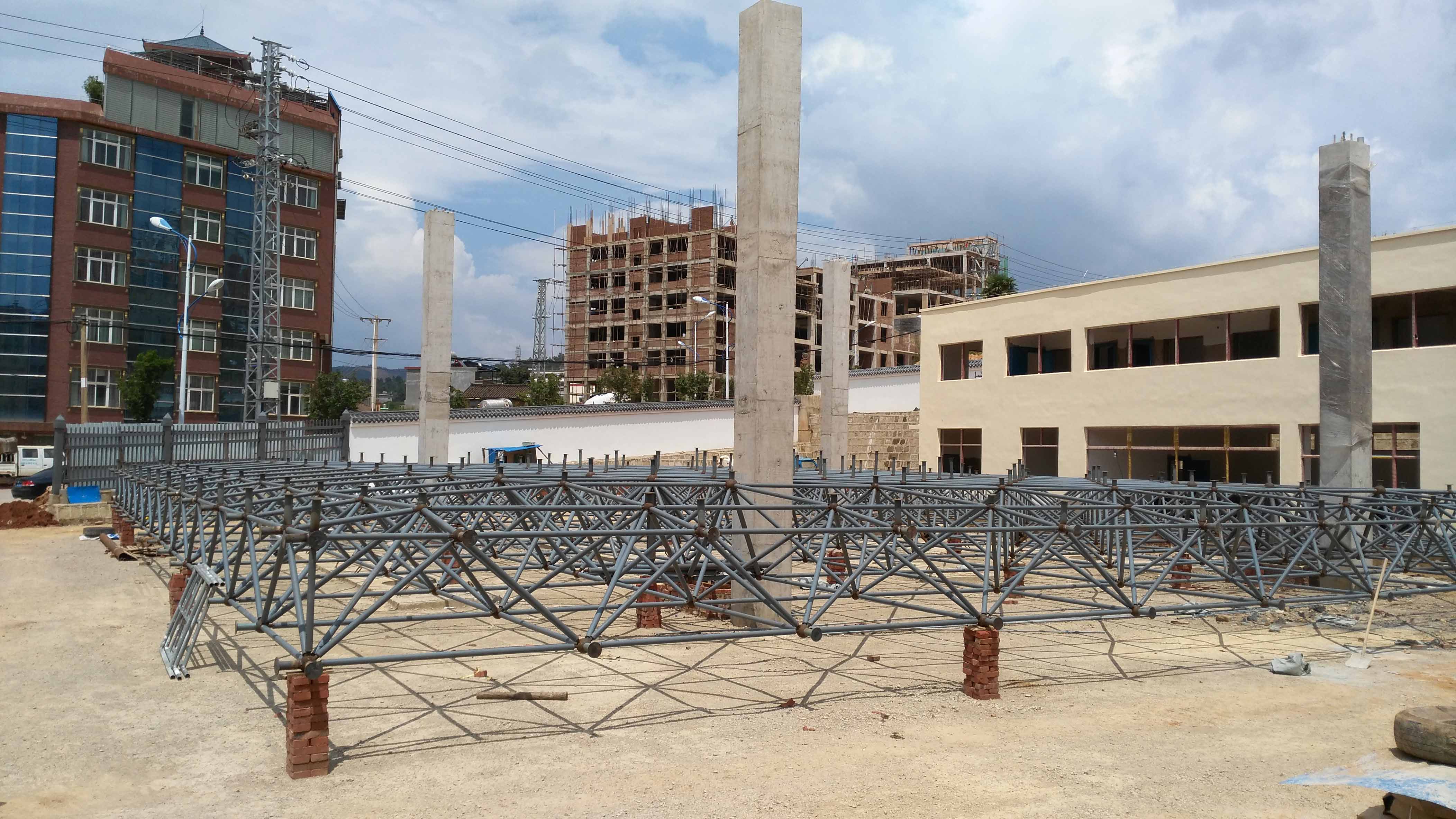 宝鸡小型加油站网架